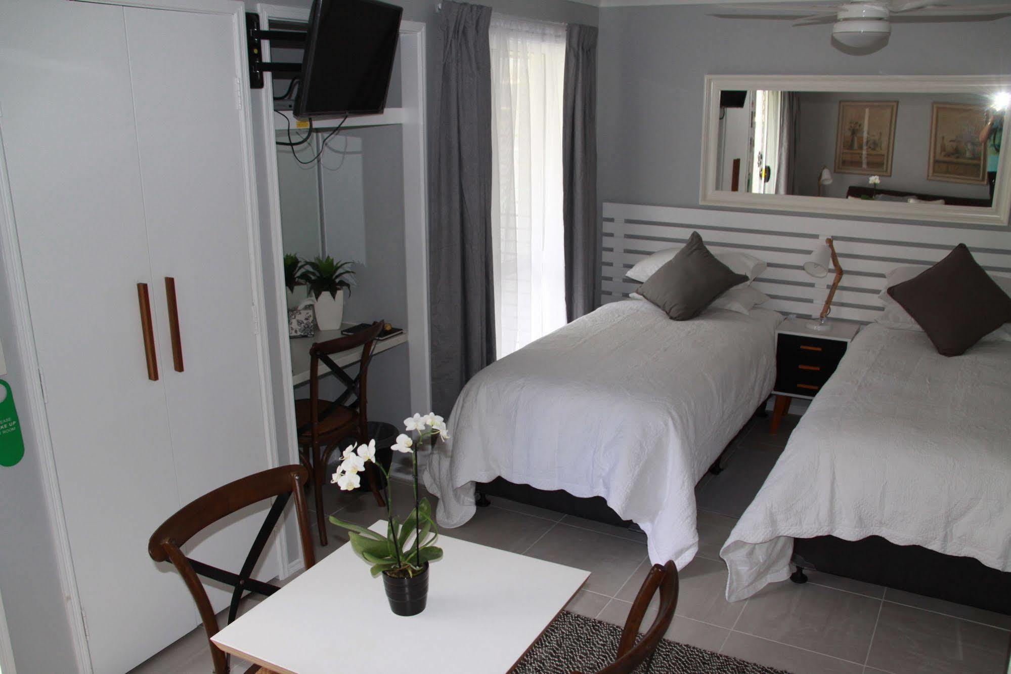 Paperbark Bed & Breakfast Брисбен Экстерьер фото